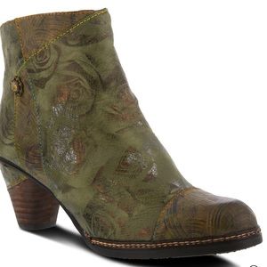 L'ARTISTE WATERLILY BOOTS
